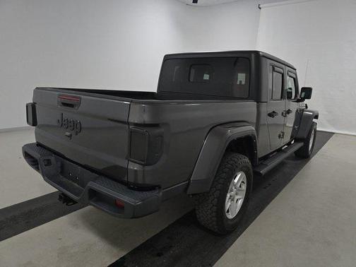 2022 Jeep Gladiator Sport S