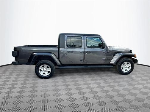 2022 Jeep Gladiator Sport S