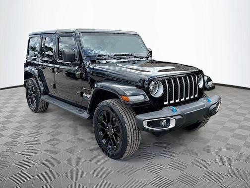 Black Clearcoat 2022 Jeep Wrangler Unlimited 4xe Sahara