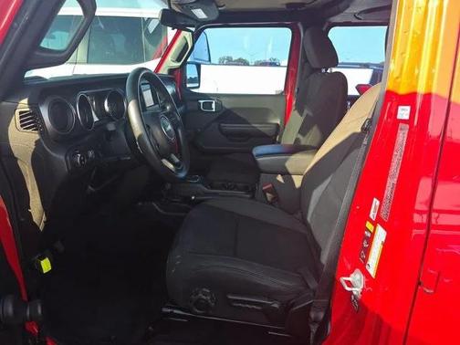 2023 Jeep Gladiator Sport