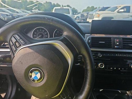 2017 BMW 330e iPerformance