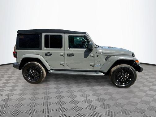 Sting-Gray Clearcoat 2021 Jeep Wrangler Unlimited 4xe Sahara