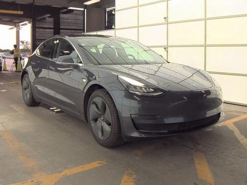 2019 Tesla Model 3 Standard Range Plus