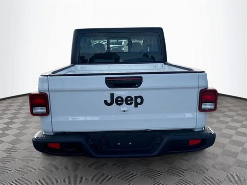 2026 Jeep Gladiator Sport