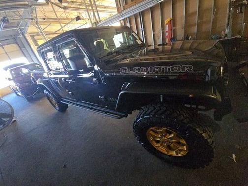 2021 Jeep Gladiator Willys 4x4