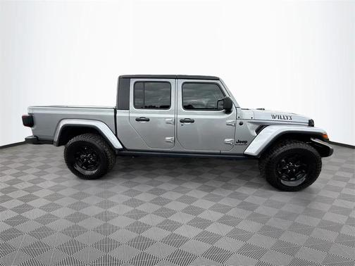 2021 Jeep Gladiator Willys 4x4
