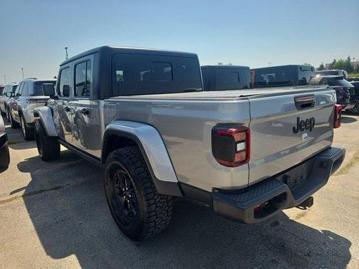 2021 Jeep Gladiator Willys 4x4