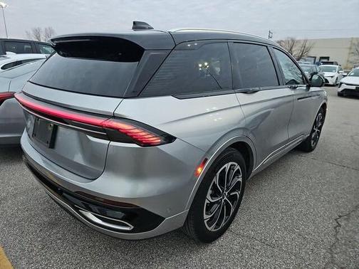 2024 Lincoln Nautilus Reserve