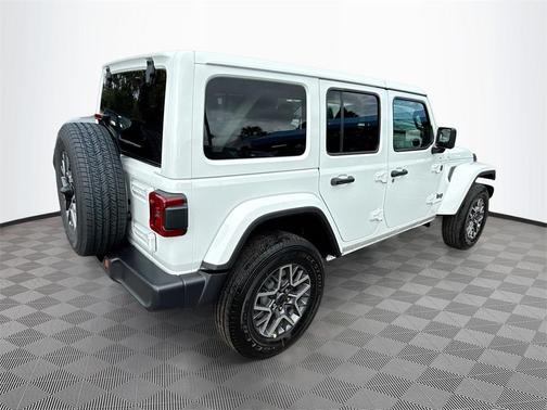 2025 Jeep Wrangler 4-Door Sahara 4x4