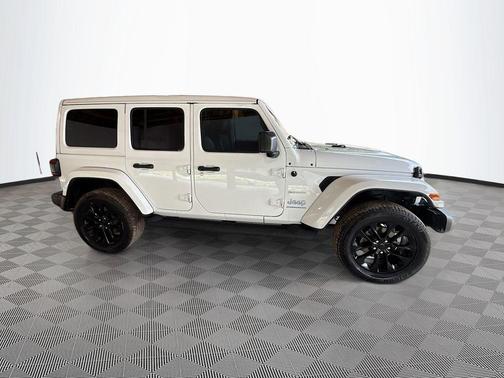 Bright White Clearcoat 2023 Jeep Wrangler 4xe Sahara