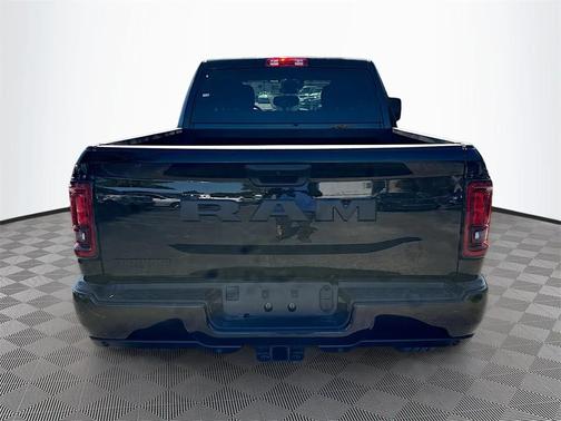 2026 RAM 2500 Big Horn Crew Cab 4x2 6'4' Box