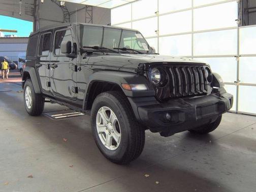 2022 Jeep Wrangler Unlimited Sport