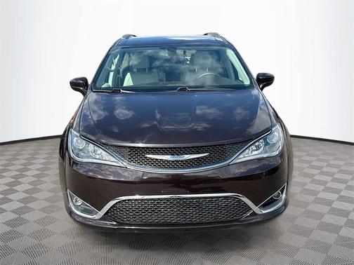 2018 Chrysler Pacifica Touring-L