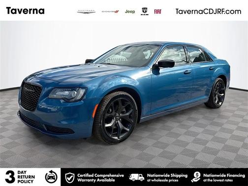 2022 Chrysler 300 Touring