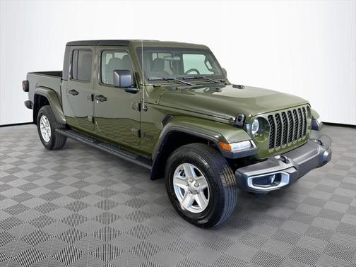 2022 Jeep Gladiator Sport S