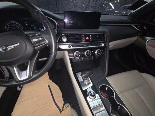 2022 Genesis G70 2.0T RWD