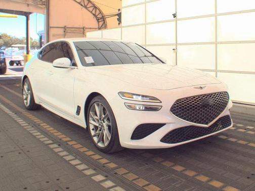 2022 Genesis G70 2.0T RWD