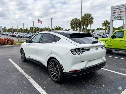 2021 Ford Mustang Mach-E GT