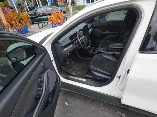 2021 Ford Mustang Mach-E GT