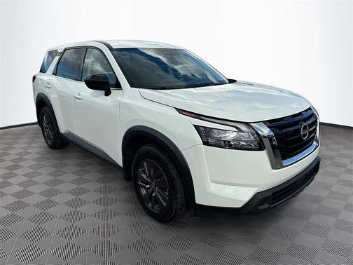 2024 Nissan Pathfinder S FWD
