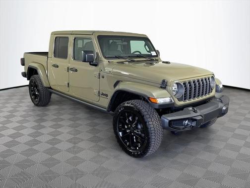 2025 Jeep Gladiator Nighthawk