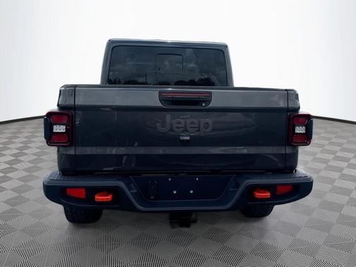 Granite Crystal Metallic Clearcoat 2026 Jeep Gladiator Mojave 4x4
