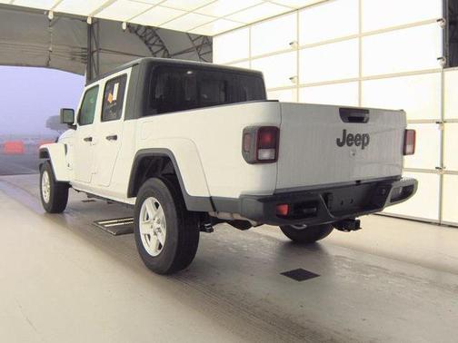 2023 Jeep Gladiator Sport S