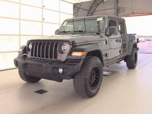 2021 Jeep Gladiator Sport