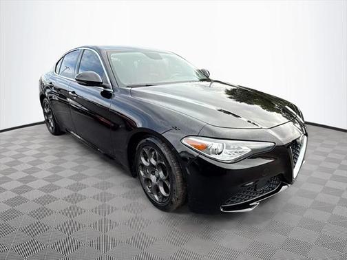 2017 Alfa Romeo Giulia Base