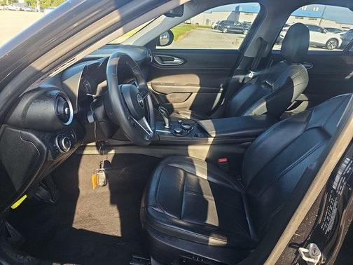 2017 Alfa Romeo Giulia Base