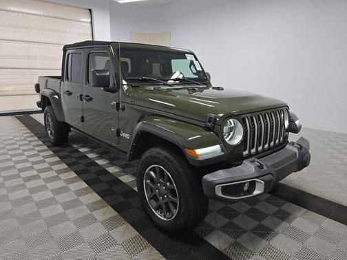 2022 Jeep Gladiator Overland
