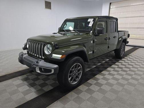 2022 Jeep Gladiator Overland
