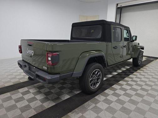 2022 Jeep Gladiator Overland