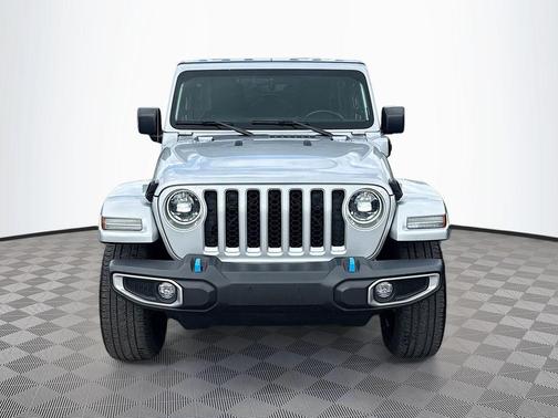 Silver Zynith Clearcoat 2023 Jeep Wrangler 4xe Sahara