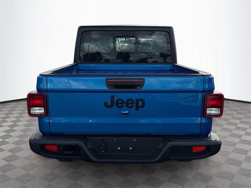 2026 Jeep Gladiator Sport
