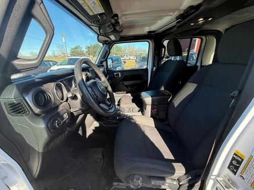 2023 Jeep Gladiator Sport S