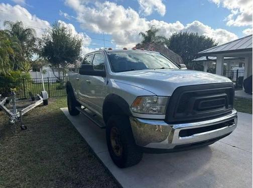2017 RAM 2500 SLT Crew Cab 4x4 6'4' Box