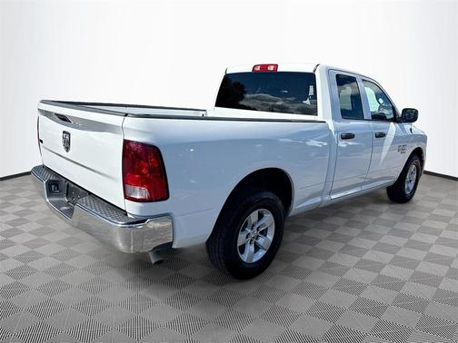 2024 RAM 1500 Classic SLT