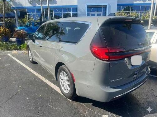 2025 Chrysler Pacifica L