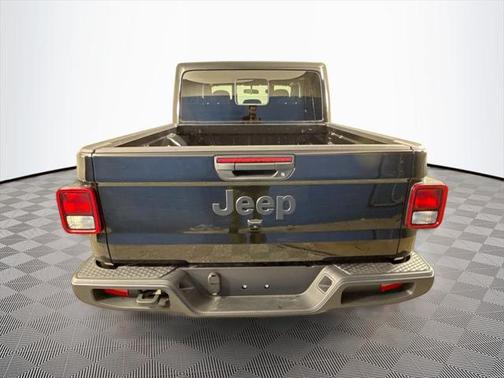 2025 Jeep Gladiator Nighthawk