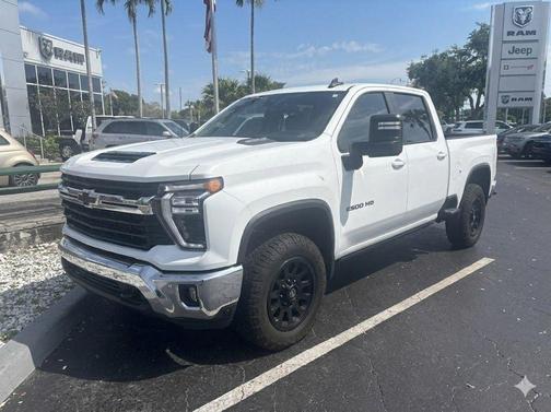 Summit White 2024 Chevrolet Silverado 2500 LT