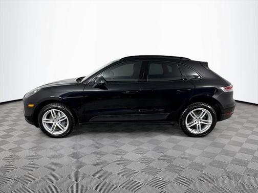 2021 Porsche Macan Base