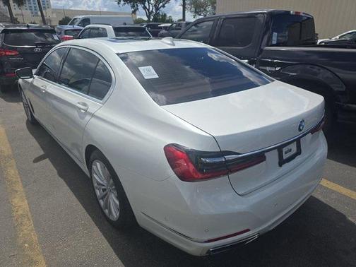 2020 BMW 740 740i