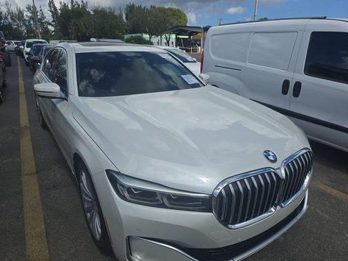 2020 BMW 740 740i