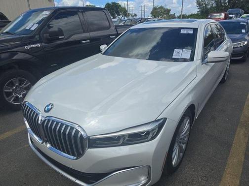 2020 BMW 740 740i