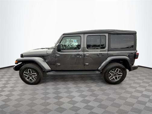 2025 Jeep Wrangler 4-Door Sahara 4x4