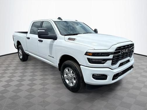 2025 RAM 2500 Big Horn Crew Cab 4x2 6'4' Box