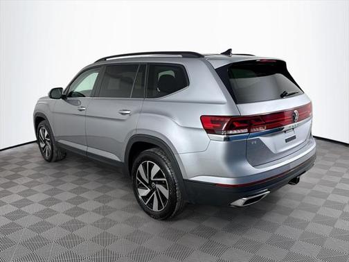 2024 Volkswagen Atlas 2.0T SE w/Technology 4MOTION