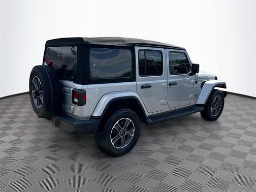 2023 Jeep Wrangler 4-Door Sahara 4x4