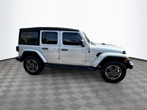 2023 Jeep Wrangler 4-Door Sahara 4x4
